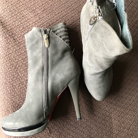 Italian Brand High Heeled Booties - Picture 1 of 4
